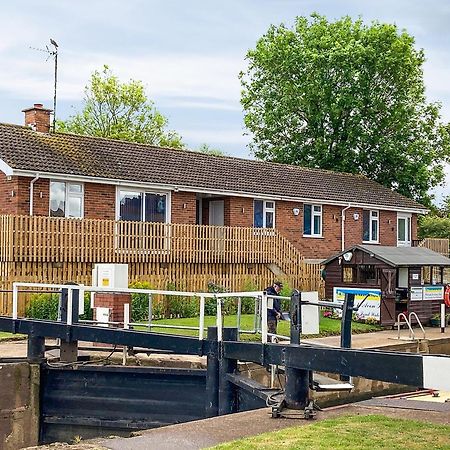 Avon Lock Cottage - Uk34125 تِوْكيسبوري المظهر الخارجي الصورة
