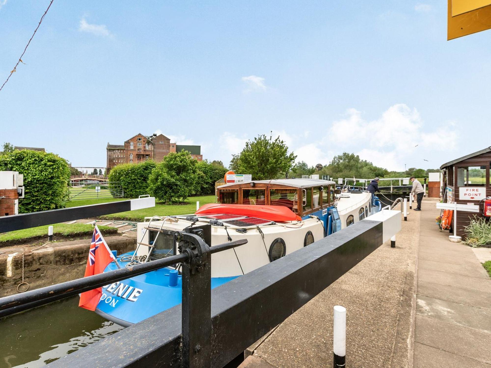 Avon Lock Cottage - Uk34125 تِوْكيسبوري المظهر الخارجي الصورة