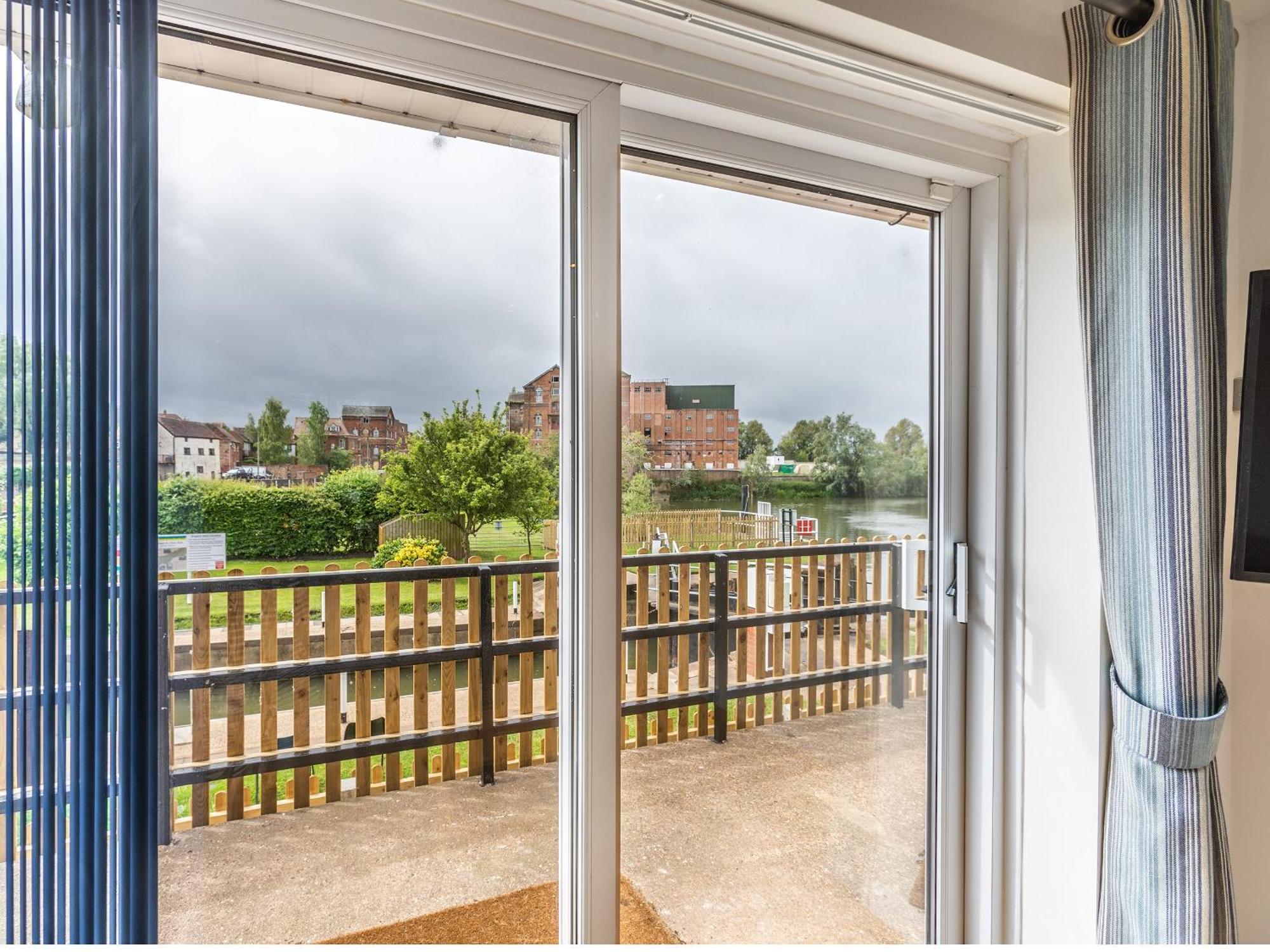 Avon Lock Cottage - Uk34125 تِوْكيسبوري المظهر الخارجي الصورة